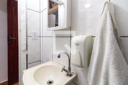 Lavabo de casa para alugar com 2 quartos, 80m² em Rochdale, Osasco