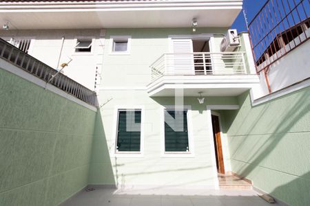 Casa à venda com 120m², 3 quartos e 2 vagas Casa à venda com 120m², 3 quartos e 2 vagasGaragem