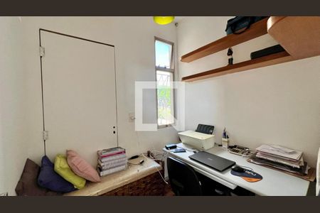 Apartamento à venda com 2 quartos, 70m² em Floresta, Belo Horizonte