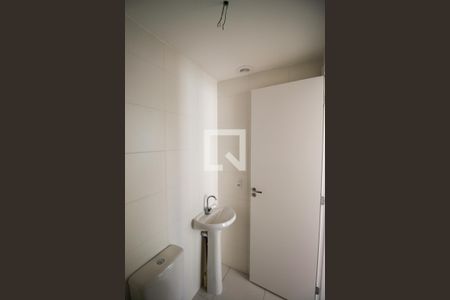 Apartamento para alugar com 33m², 2 quartos e sem vaga Apartamento para alugar com 33m², 2 quartos e sem vagaBanheiro
