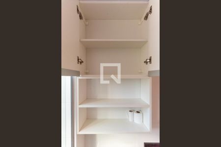 Apartamento à venda com 43m², 2 quartos e 1 vaga Apartamento à venda com 43m², 2 quartos e 1 vagaBanheiro