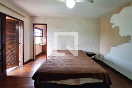 Casa de condomínio à venda com 470m², 5 quartos e 3 vagas Casa de condomínio à venda com 470m², 5 quartos e 3 vagasSuíte 1