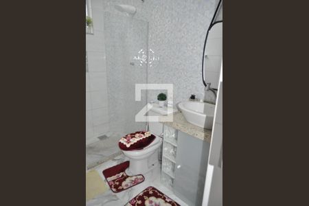 Casa à venda com 100m², 3 quartos e 10 vagasBanheiro 2