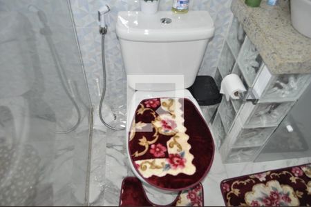 Casa à venda com 100m², 3 quartos e 10 vagasBanheiro 2