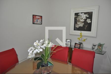 Casa à venda com 100m², 3 quartos e 10 vagasQuarto 2