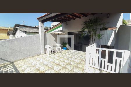 Casa à venda com 125m², 2 quartos e 2 vagasVaranda