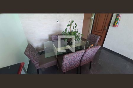 Sala de casa à venda com 2 quartos, 125m² em Umuarama, Osasco