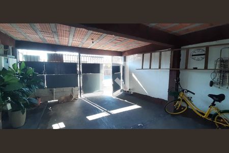 Casa à venda com 125m², 2 quartos e 2 vagasQuintal