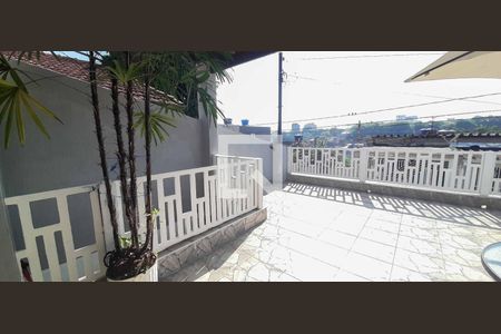 Varanda de casa à venda com 2 quartos, 125m² em Umuarama, Osasco