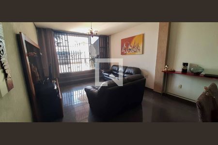 Sala de casa à venda com 2 quartos, 125m² em Umuarama, Osasco