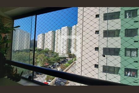 Apartamento à venda com 65m², 3 quartos e 1 vaga