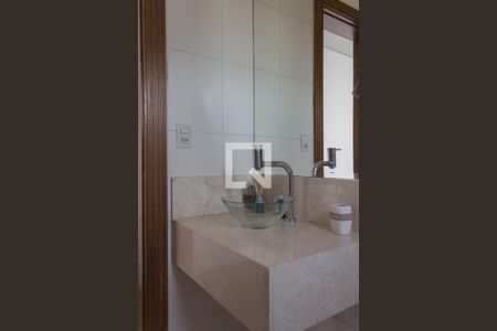 Casa à venda com 350m², 3 quartos e 5 vagasBanheiro