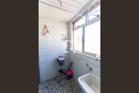 Apartamento para alugar com 60m², 2 quartos e 1 vagaÁrea de Serviço