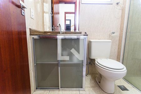 Apartamento para alugar com 60m², 2 quartos e 1 vagaArmário do Banheiro Social