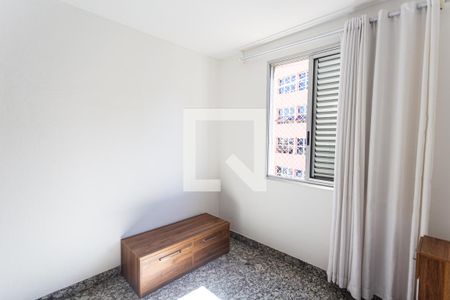 Quarto 2 de apartamento para alugar com 2 quartos, 60m² em Lagoinha, Belo Horizonte