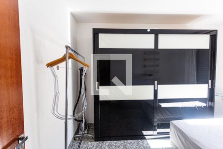 Armário do Quarto 1 de apartamento para alugar com 2 quartos, 60m² em Lagoinha, Belo Horizonte