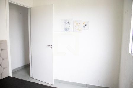 Quarto 01 de apartamento para alugar com 2 quartos, 45m² em Santos Dumont, São Leopoldo