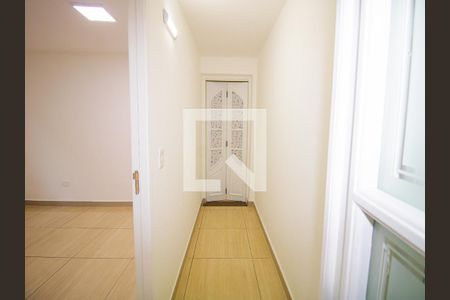 Sala - Corredor de casa para alugar com 2 quartos, 95m² em Vila Nivi, São Paulo