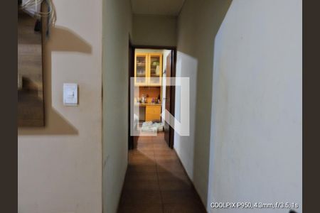 Corredor de casa à venda com 3 quartos, 240m² em Jardim Vera Cruz, São Paulo