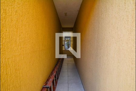 Casa à venda com 312m², 3 quartos e 4 vagasCorredor Externo