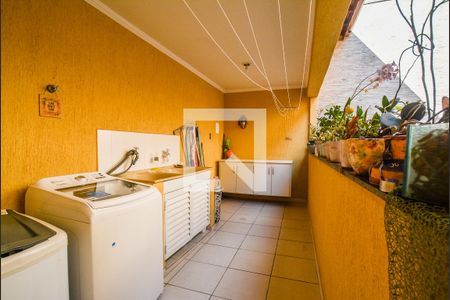 Casa à venda com 312m², 3 quartos e 4 vagasÁrea de Serviço