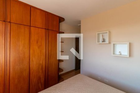 Quarto de apartamento para alugar com 3 quartos, 80m² em Jardim América, Belo Horizonte