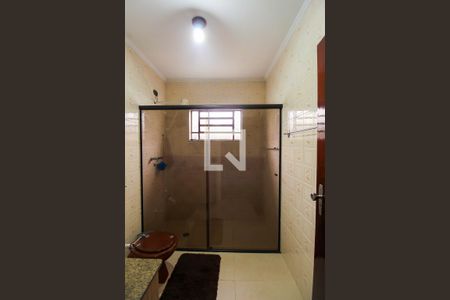 Banheiro da Suíte 1 de casa à venda com 4 quartos, 212m² em Vila Canero, São Paulo