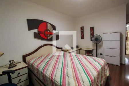 Quarto 1 - Suíte de casa à venda com 4 quartos, 212m² em Vila Canero, São Paulo