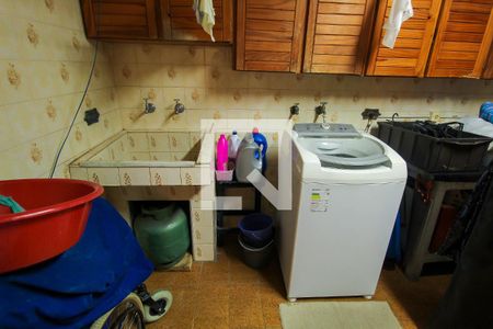 Casa à venda com 212m², 4 quartos e 4 vagasDetalhe da área de serviço