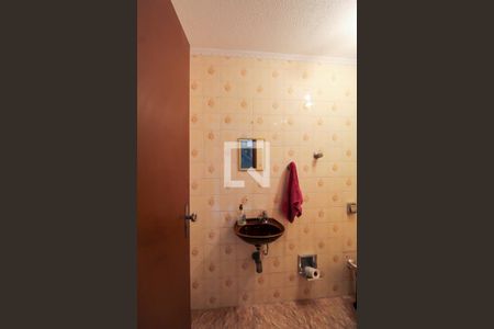 Casa à venda com 212m², 4 quartos e 4 vagasBanheiro