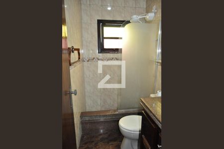 Apartamento à venda com 139m², 4 quartos e 1 vagaBanheiro de Serviço