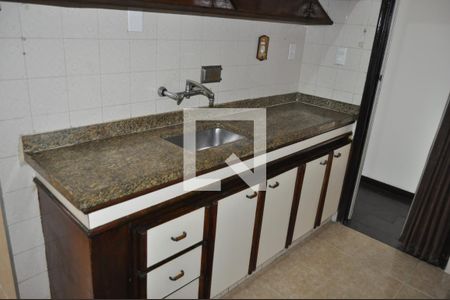 Apartamento à venda com 139m², 4 quartos e 1 vagaCozinha