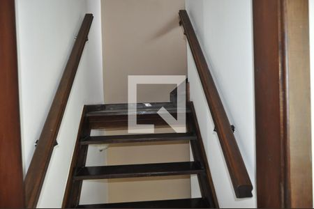 Apartamento à venda com 139m², 4 quartos e 1 vagaEscada