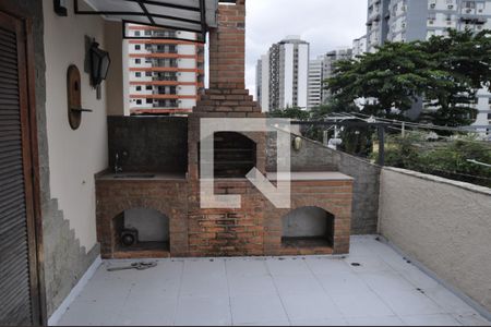 Apartamento à venda com 139m², 4 quartos e 1 vagaÁrea comum
