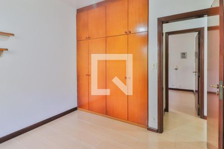 Casa para alugar com 276m², 3 quartos e 4 vagasQuarto 2