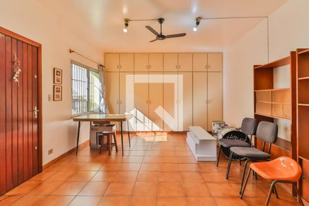 Casa para alugar com 276m², 3 quartos e 4 vagasSalão / Quarto Lavanderia