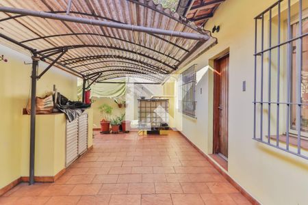 Casa para alugar com 276m², 3 quartos e 4 vagasQuintal