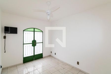 Quarto 1 de casa para alugar com 3 quartos, 220m² em Campo Grande, Rio de Janeiro