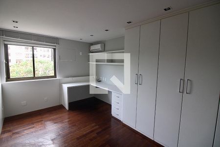Suíte 1 de apartamento à venda com 4 quartos, 180m² em Barra da Tijuca, Rio de Janeiro