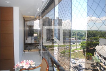 Vista da sala de apartamento para alugar com 2 quartos, 78m² em Alphaville I, Salvador