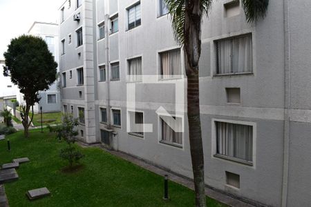 Quarto 1 de apartamento para alugar com 2 quartos, 52m² em Pinheirinho, Curitiba