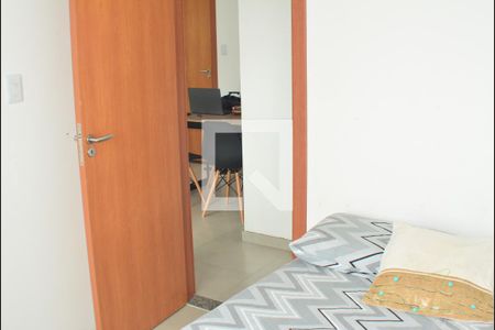 Quarto 1 de apartamento para alugar com 2 quartos, 55m² em Itapuã, Salvador