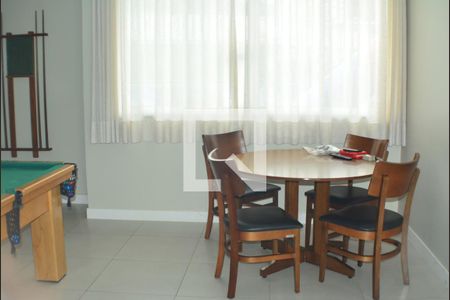 Apartamento para alugar com 55m², 2 quartos e 1 vagaÁrea comum - sala de jogos