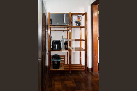 Cozinha  de kitnet/studio para alugar com 1 quarto, 32m² em República, São Paulo