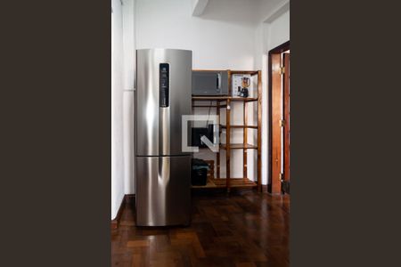 Cozinha  de kitnet/studio para alugar com 1 quarto, 32m² em República, São Paulo