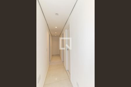 Corredor de apartamento à venda com 3 quartos, 120m² em Itaim Bibi, São Paulo