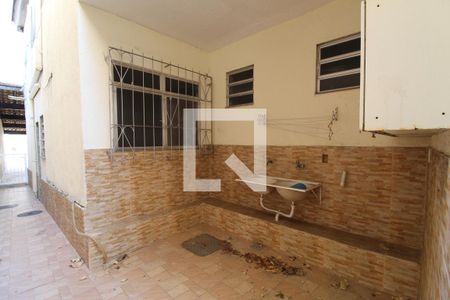 Casa à venda com 336m², 3 quartos e 2 vagasÁrea de serviço