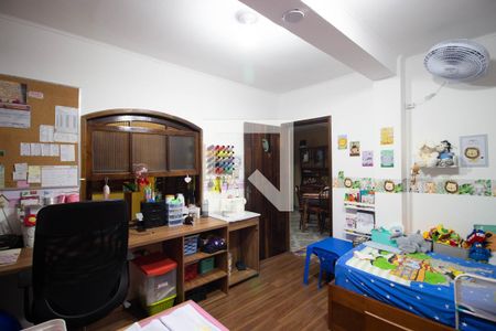 Casa à venda com 302m², 2 quartos e 3 vagas Casa à venda com 302m², 2 quartos e 3 vagasQuarto 2