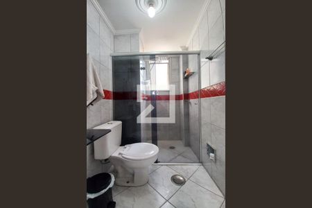Banheiro de apartamento à venda com 1 quarto, 57m² em Centro, Campinas