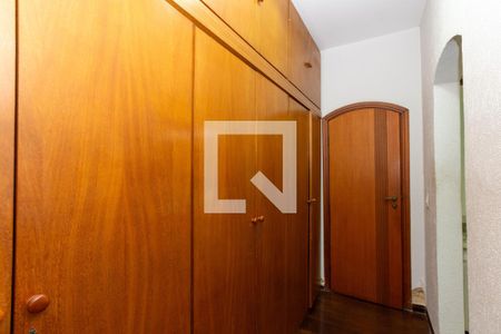 Casa à venda com 500m², 5 quartos e 5 vagasCloset 1 da suíte